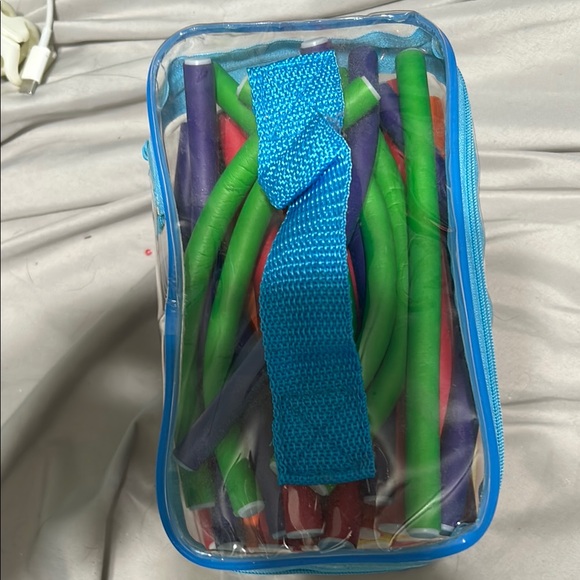 Amazon Essentials Multi-Color Hair Styling Set - Picture 5 of 6